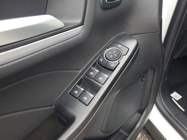 Photo of 2026 Star White Ford Escape