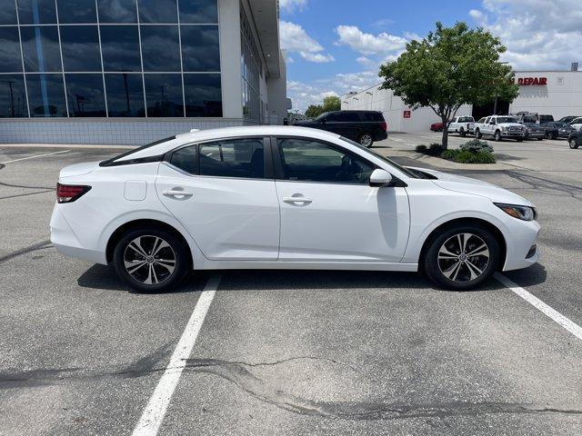 Photo of 2022 Cloud White Nissan Sentra