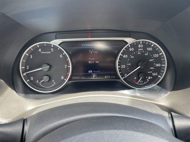 Photo of 2022 Cloud White Nissan Sentra
