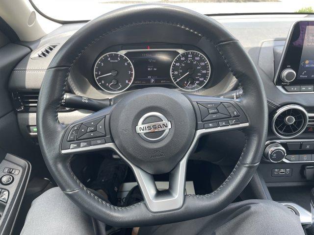 Photo of 2022 Cloud White Nissan Sentra