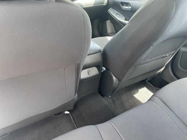 Photo of 2022 Cloud White Nissan Sentra