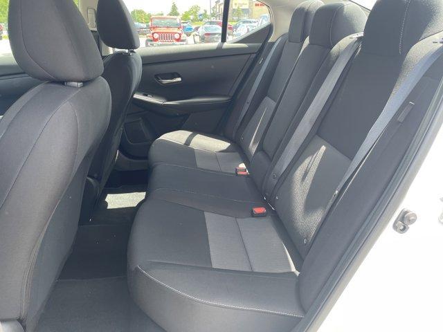 Photo of 2022 Cloud White Nissan Sentra