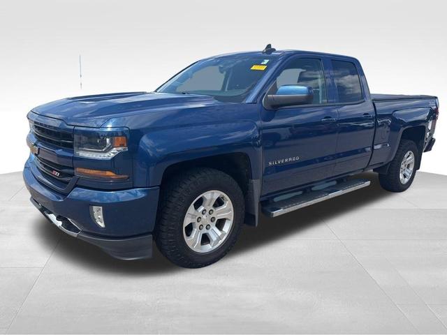 Photo of 2017 Deep Ocean Blue Metallic Chevrolet Silverado 1500
