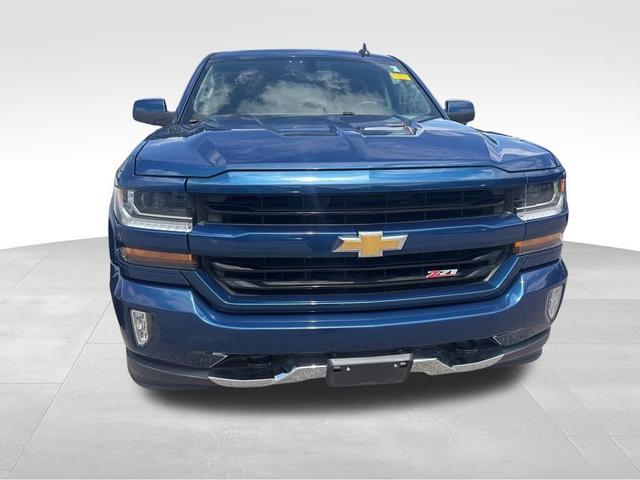 Photo of 2017 Deep Ocean Blue Metallic Chevrolet Silverado 1500