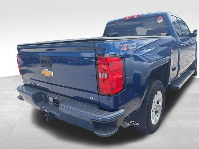 Photo of 2017 Deep Ocean Blue Metallic Chevrolet Silverado 1500