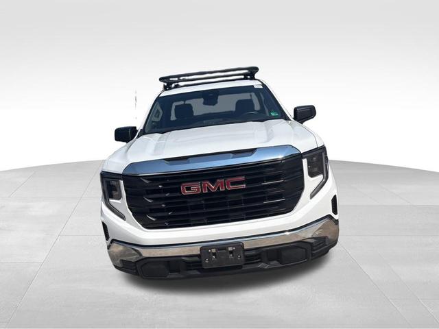 Photo of 2023 Summit White GMC Sierra 1500