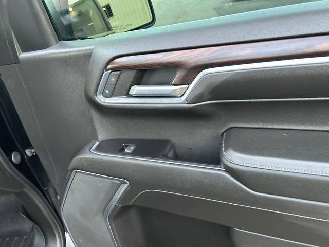 Photo of 2022 Onyx Black GMC Sierra 1500
