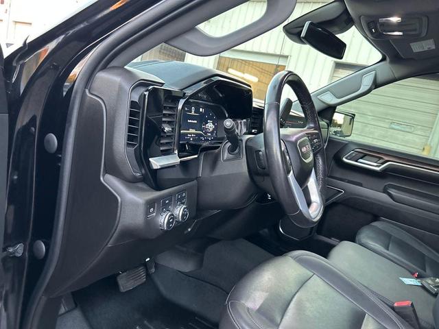 Photo of 2022 Onyx Black GMC Sierra 1500