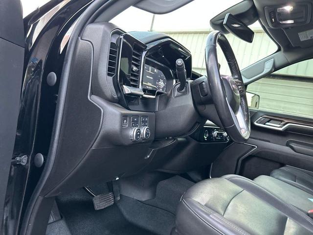 Photo of 2022 Onyx Black GMC Sierra 1500