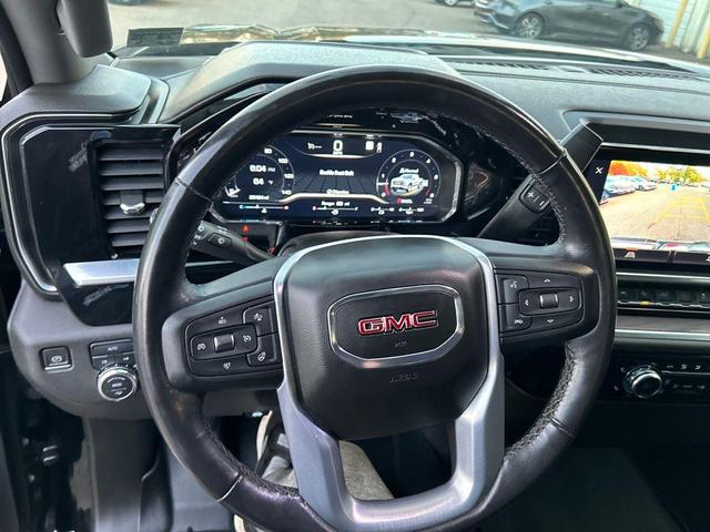 Photo of 2022 Onyx Black GMC Sierra 1500