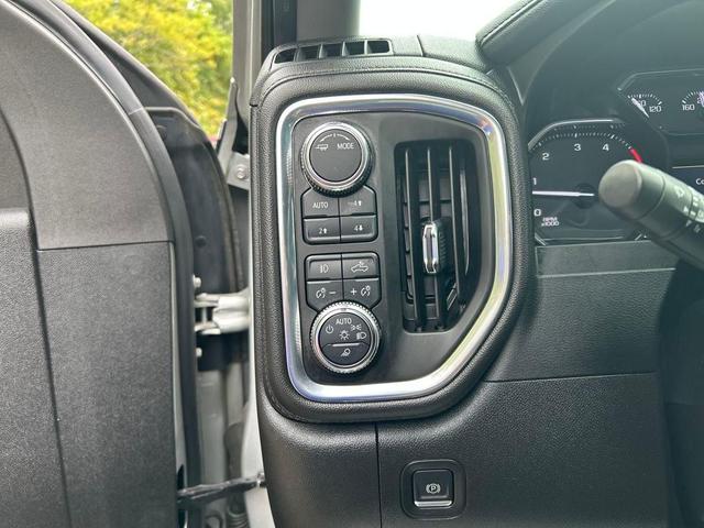 Photo of 2021 Quicksilver Metallic GMC Sierra 2500