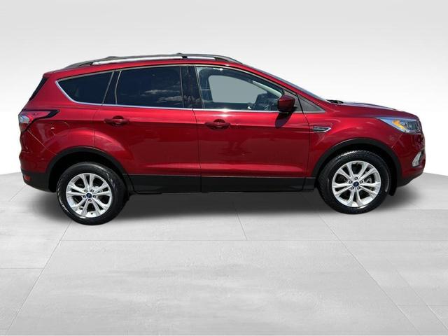 Photo of 2018 Ruby Red Ford Escape