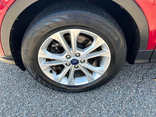 Photo of 2018 Ruby Red Ford Escape