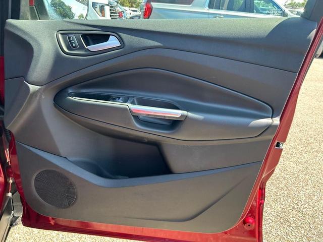 Photo of 2018 Ruby Red Ford Escape