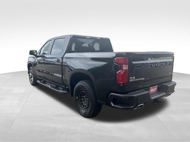 Photo of 2021 Black Chevrolet Silverado 1500