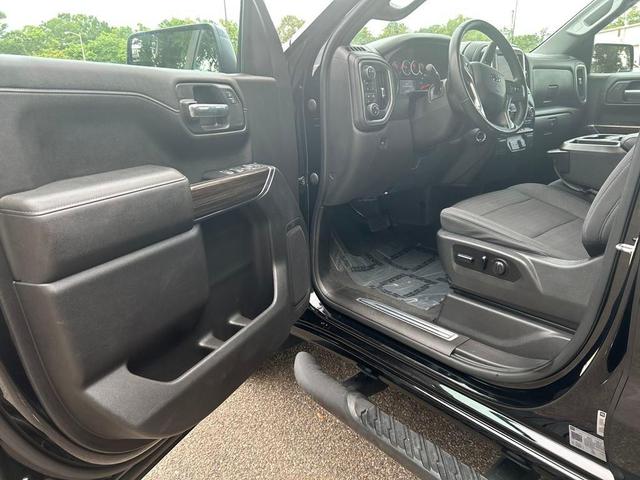Photo of 2021 Black Chevrolet Silverado 1500