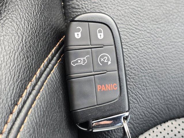 Photo of 2022 Diamond Black Jeep Compass