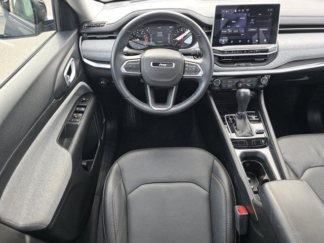 Photo of 2022 Diamond Black Jeep Compass
