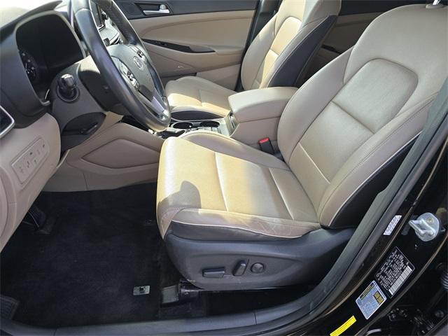 Photo of 2021 Black Noir Pearl Hyundai TUCSON