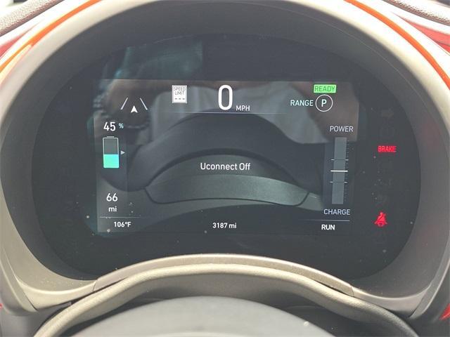Photo of 2024 Red FIAT 500e