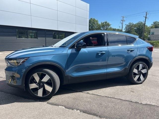 Photo of 2023 Fjord Blue Metallic Volvo C40 Recharge Pure Electric