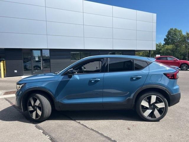Photo of 2023 Fjord Blue Metallic Volvo C40 Recharge Pure Electric