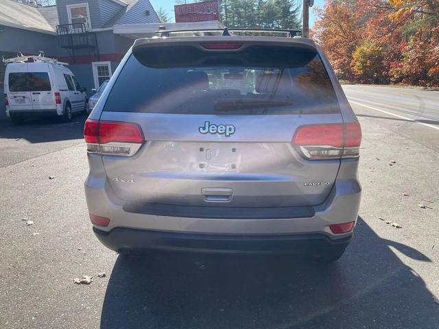 Photo of 2015 Titanium Jeep Grand Cherokee