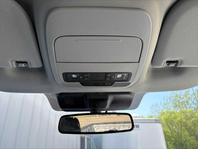 Photo of 2021 Oxford White Ford F-150