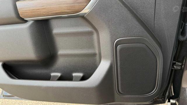 Photo of 2021 Oxford Brown Metallic Chevrolet Silverado 1500