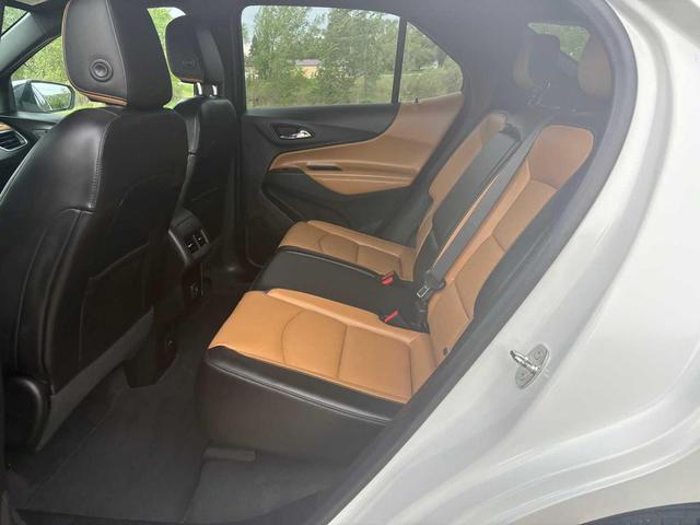 Photo of 2019 Iridescent Pearl Tricoat Chevrolet Equinox