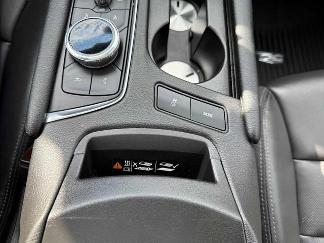 Photo of 2025 Stellar Black Metallic Cadillac XT5