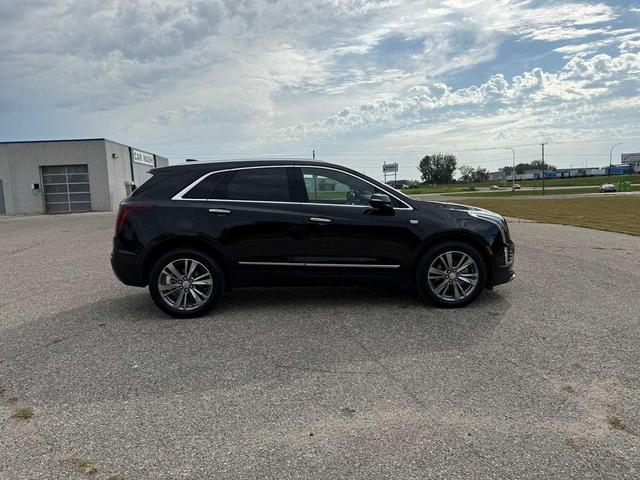 Photo of 2025 Stellar Black Metallic Cadillac XT5
