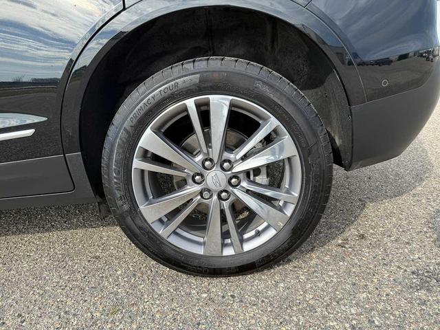 Photo of 2025 Stellar Black Metallic Cadillac XT5