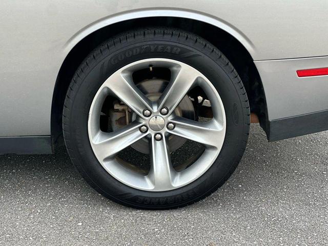 Photo of 2015 Granite Crystal Metallic Clearcoat Dodge Challenger