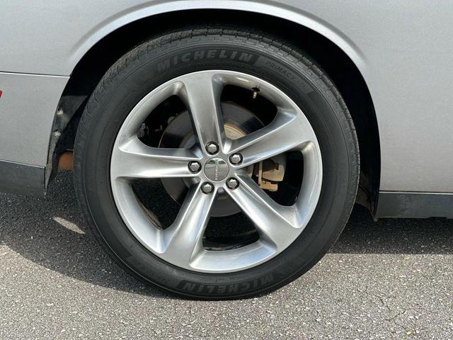 Photo of 2015 Granite Crystal Metallic Clearcoat Dodge Challenger