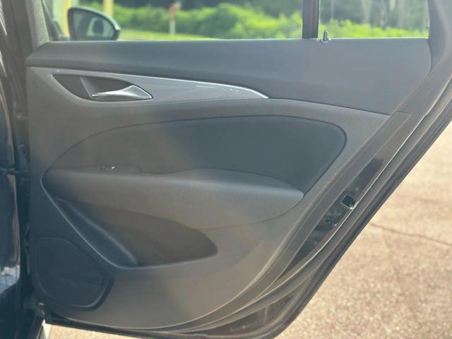 Photo of 2018 Ebony Twilight Metallic Buick Regal TourX