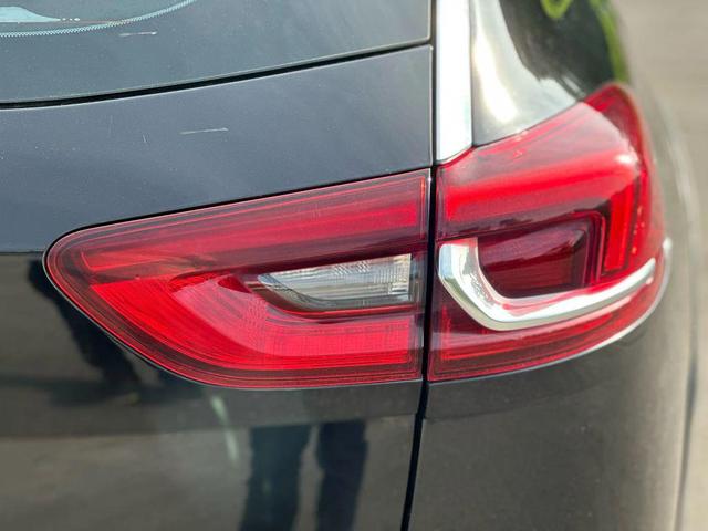 Photo of 2018 Ebony Twilight Metallic Buick Regal TourX