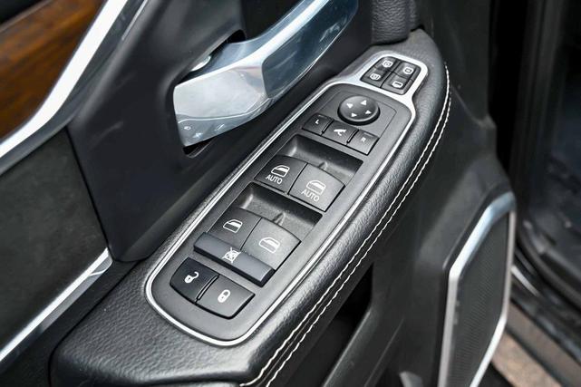 Photo of 2024 Diamond Black RAM 2500