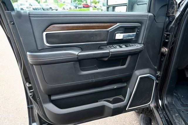 Photo of 2024 Diamond Black RAM 2500