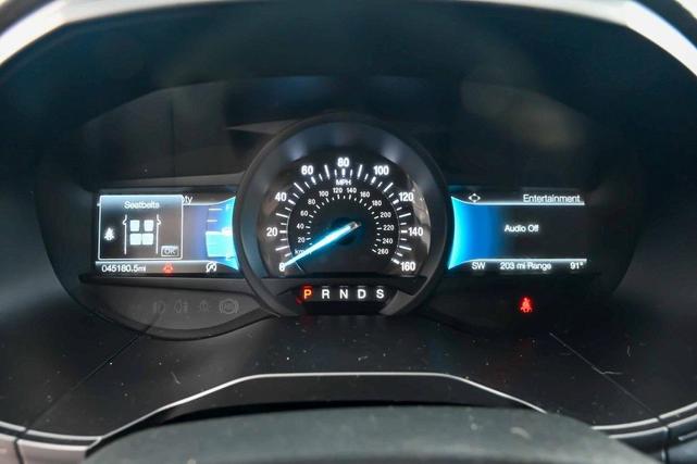 Photo of 2022 Agate Black Metallic Ford Edge