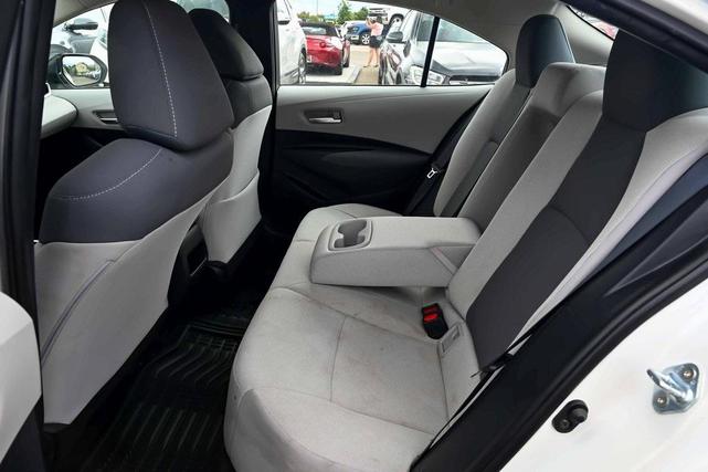 Photo of 2021 White Toyota Corolla