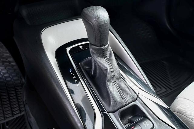 Photo of 2021 White Toyota Corolla