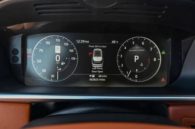 Photo of 2017 Fuji White Land Rover Range Rover