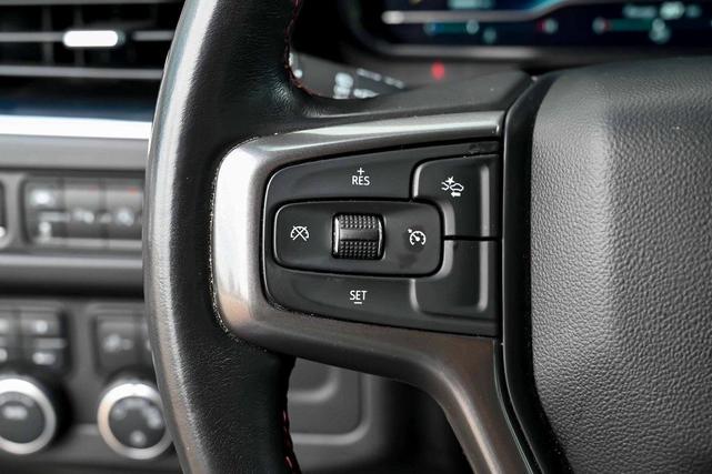 Photo of 2023 Iridescent Pearl Tricoat Chevrolet Suburban