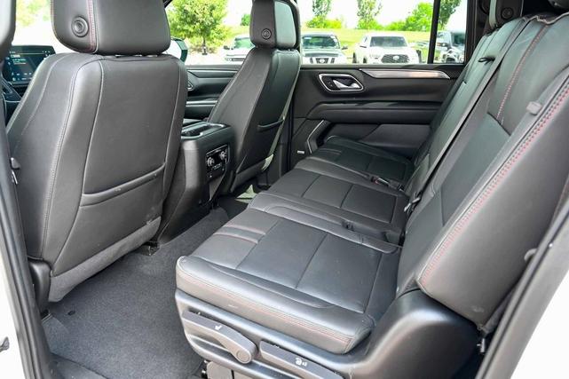 Photo of 2023 Iridescent Pearl Tricoat Chevrolet Suburban