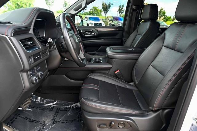 Photo of 2023 Iridescent Pearl Tricoat Chevrolet Suburban