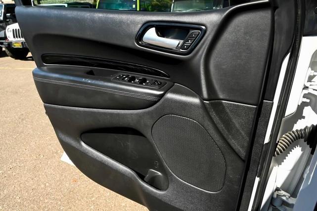 Photo of 2021 White Knuckle Clearcoat Dodge Durango