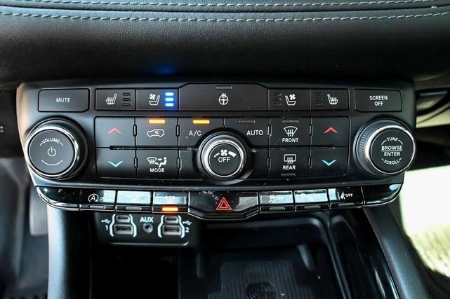 Photo of 2021 White Knuckle Clearcoat Dodge Durango