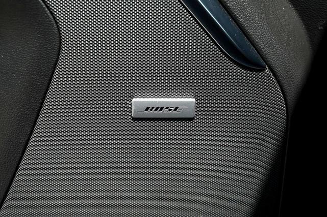 Photo of 2023 Midnight Blue Metallic GMC Yukon XL