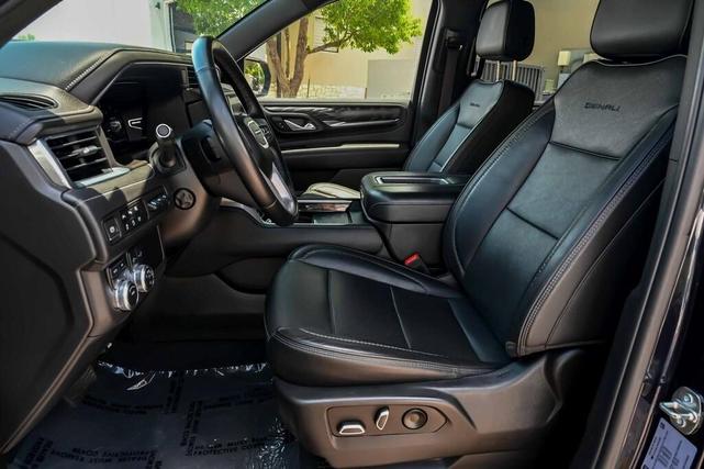 Photo of 2023 Midnight Blue Metallic GMC Yukon XL